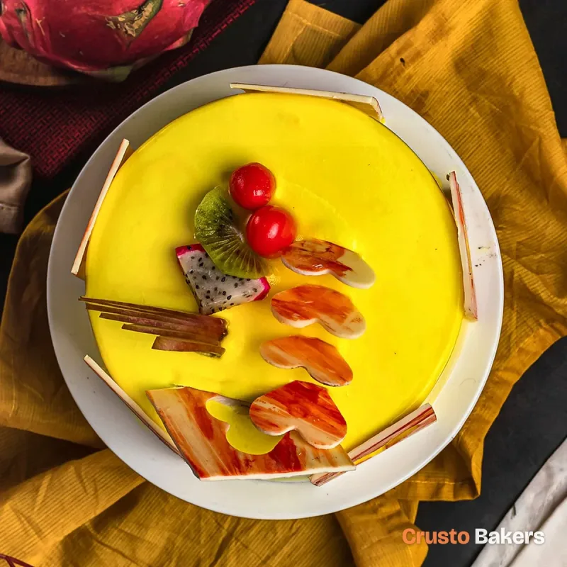 Pineapple Heart Mosaic cake design